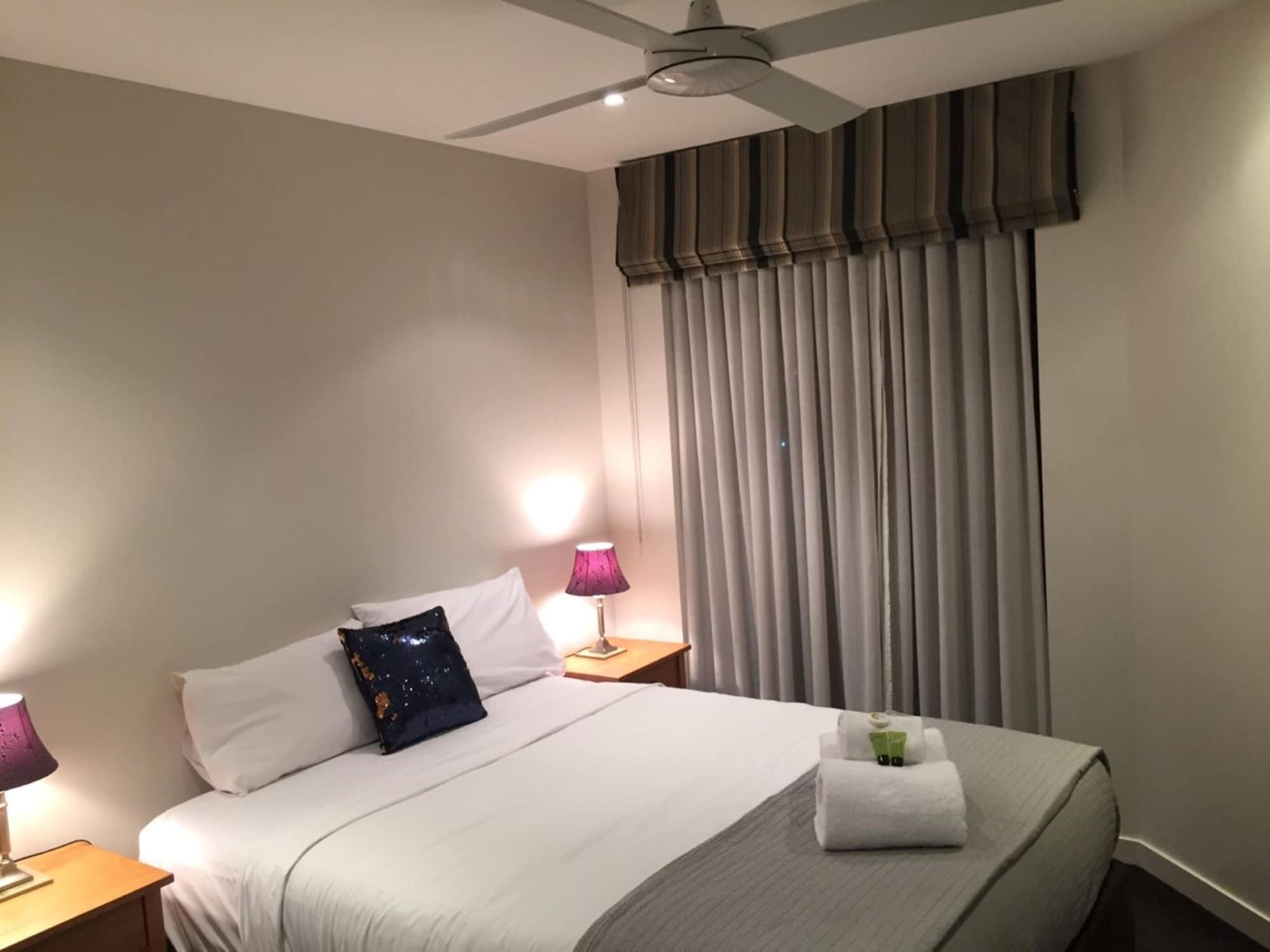 Grand Mercure Allegra Hervey Bay Eksteriør billede A bedroom at the hotel