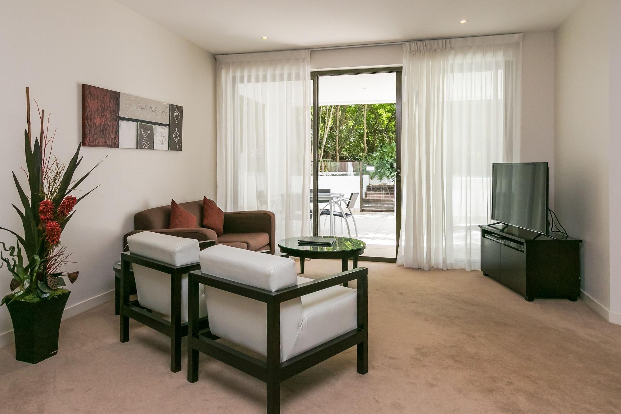 Grand Mercure Allegra Hervey Bay Eksteriør billede A living room