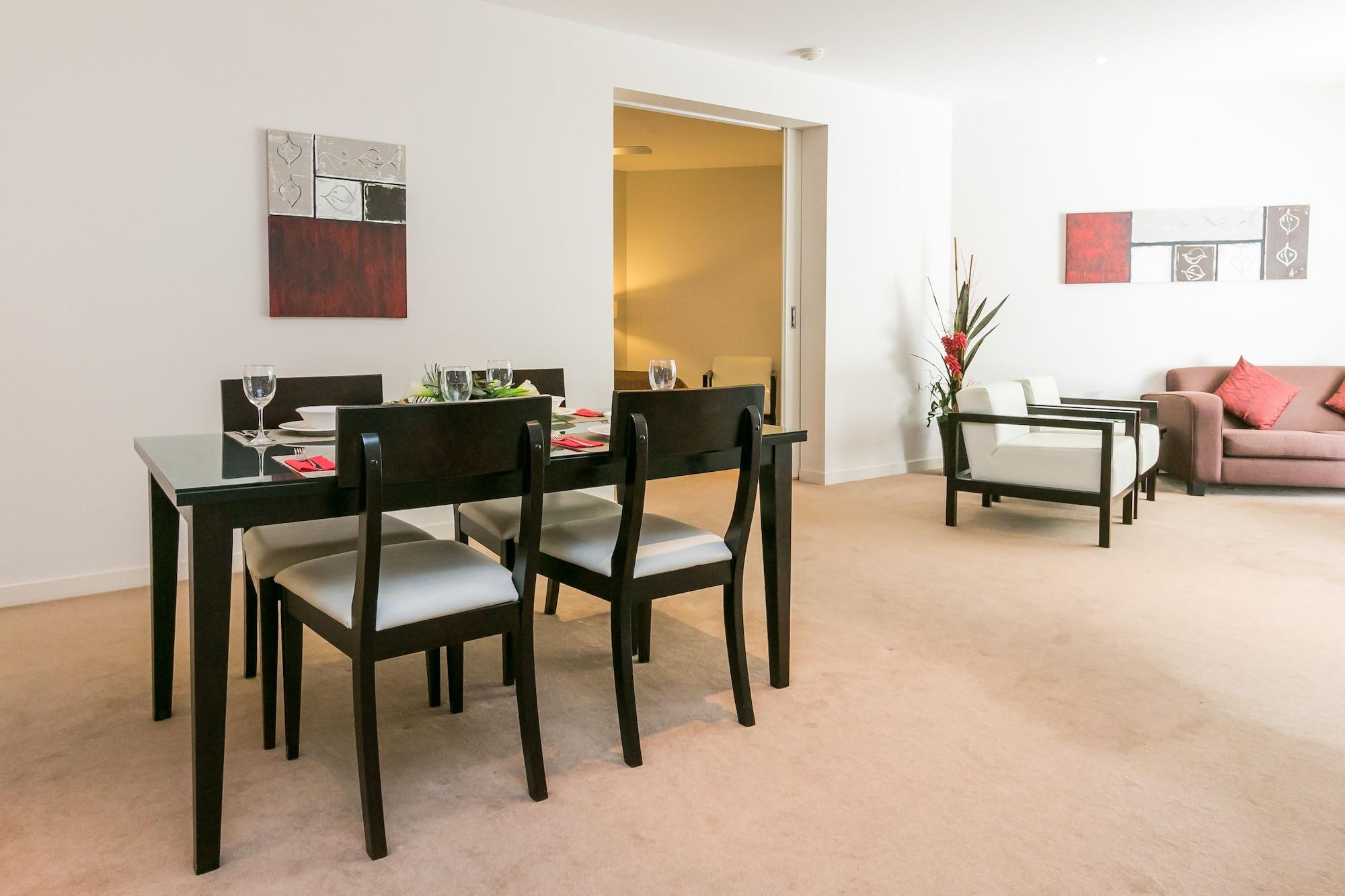 Grand Mercure Allegra Hervey Bay Eksteriør billede A typical apartment at the complex