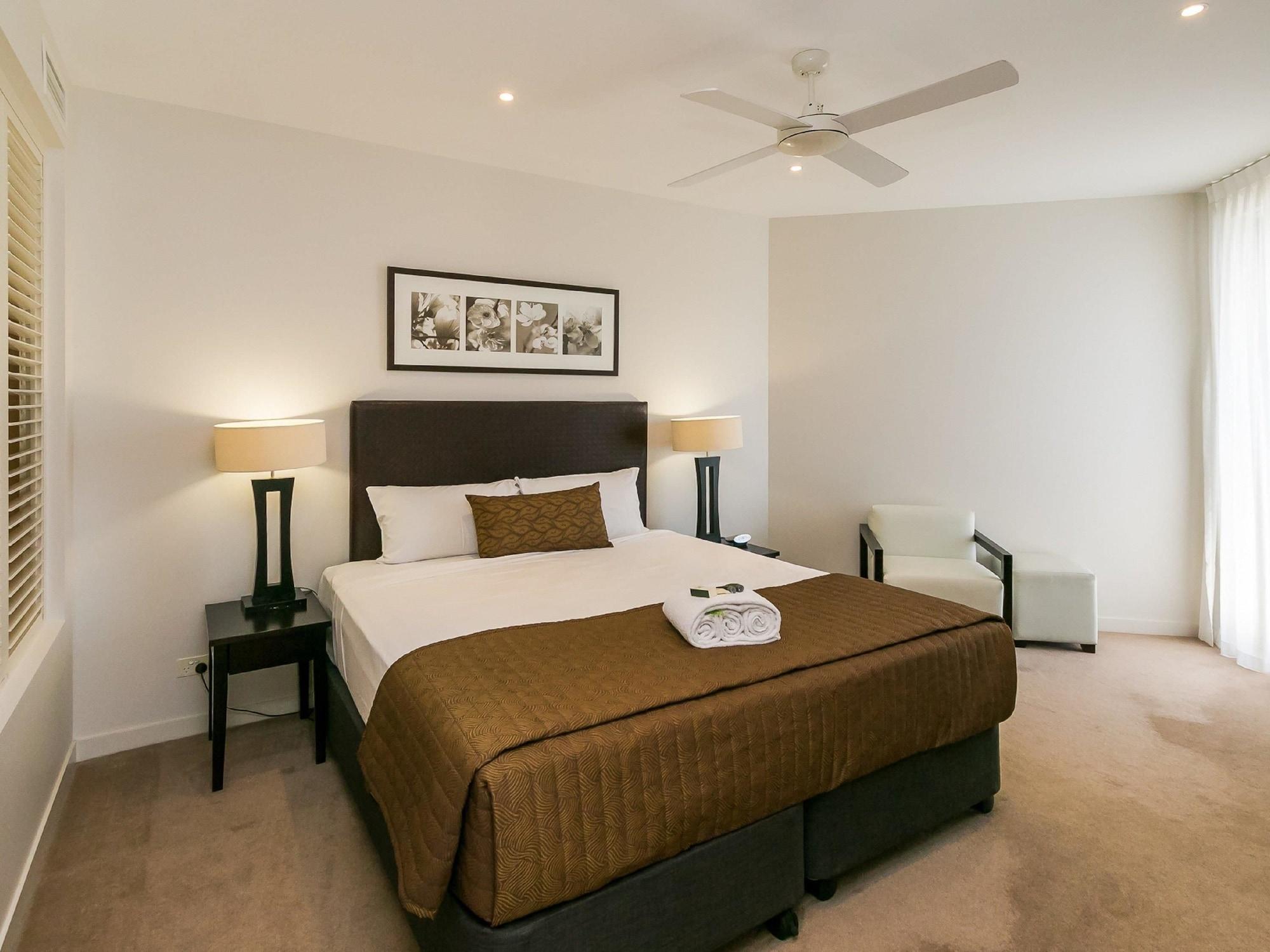 Grand Mercure Allegra Hervey Bay Eksteriør billede A bedroom at the hotel