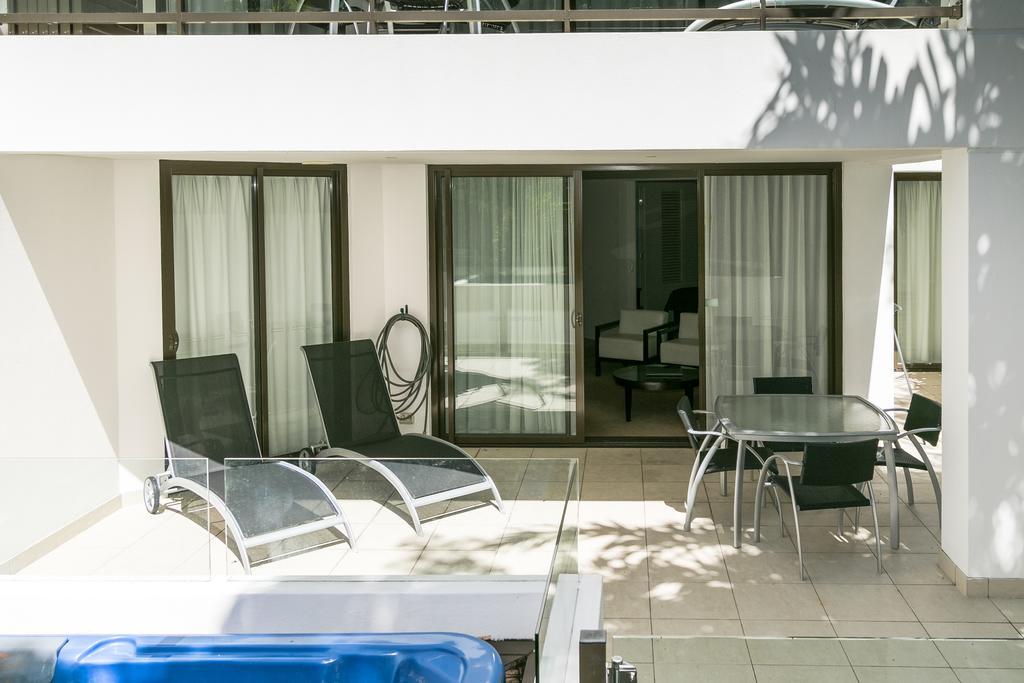 Grand Mercure Allegra Hervey Bay Eksteriør billede A balcony