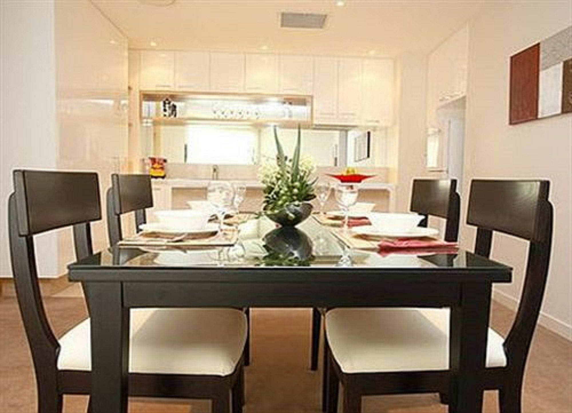Grand Mercure Allegra Hervey Bay Eksteriør billede A dining room
