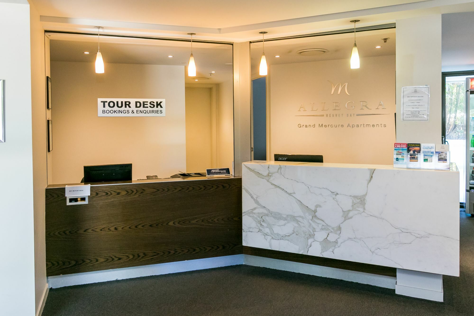 Grand Mercure Allegra Hervey Bay Eksteriør billede Tour Desk at the National Museum of the United States Army