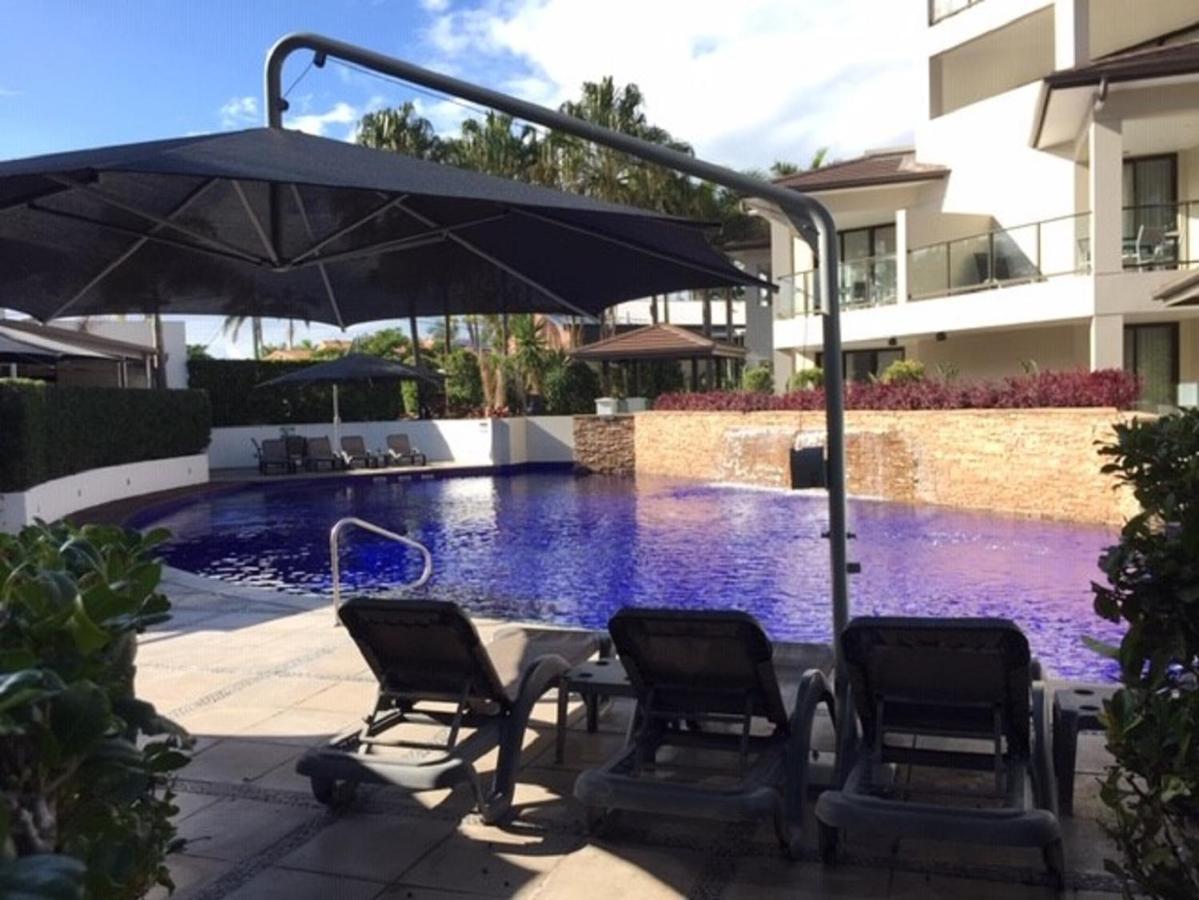 Grand Mercure Allegra Hervey Bay Eksteriør billede The swimming pool at the hotel